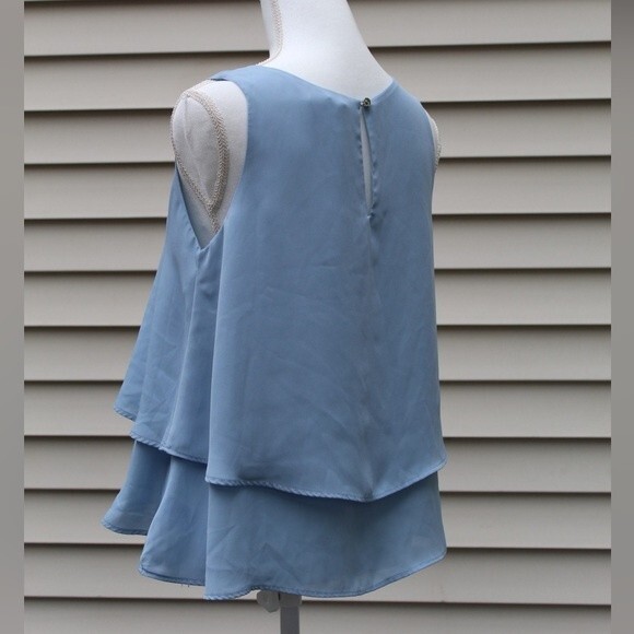 Stella Luce Sleeveless Blue Blouse - Picture 2 of 3